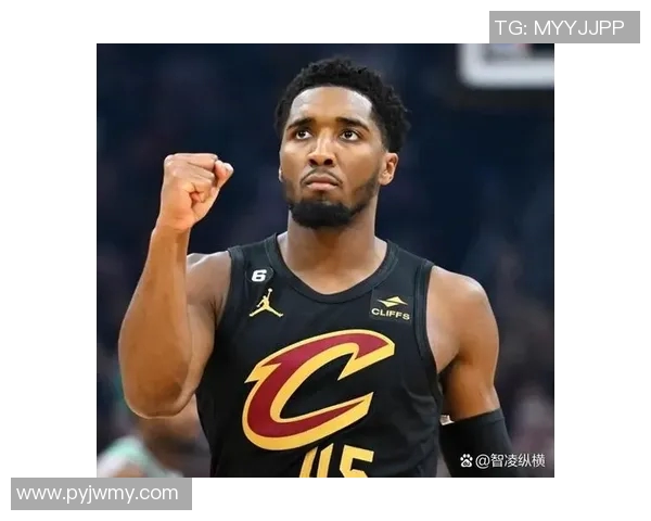 米切尔场上举动引发热议 球迷热议纷纷纷纷质疑其态度和行为